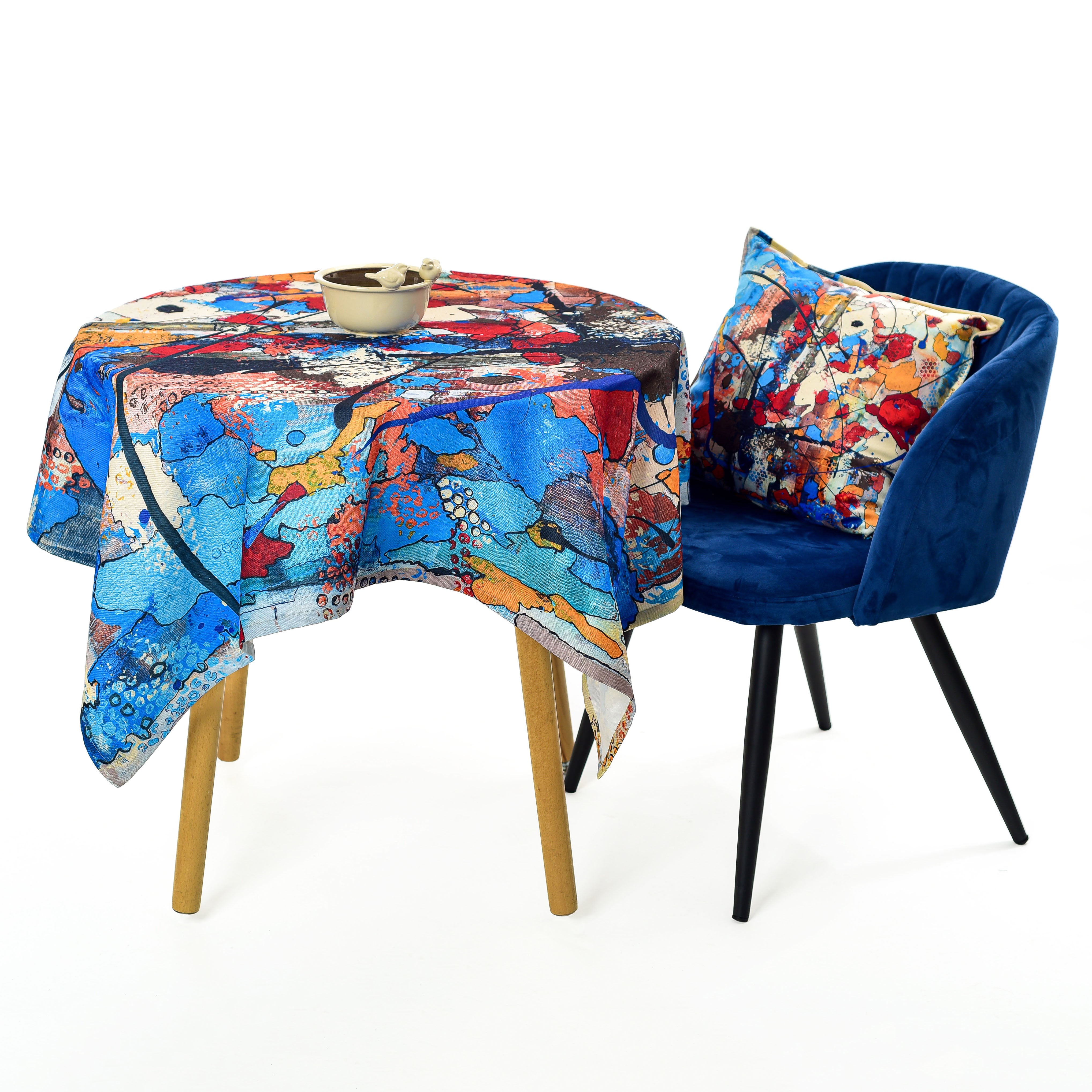 Tablecloth made of recycled fabric NeriusART "Unexpected Points"