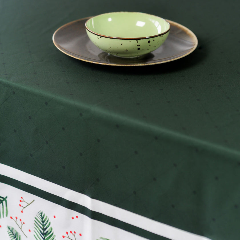 Staltiesė iš perdirbto audinio „Miškas