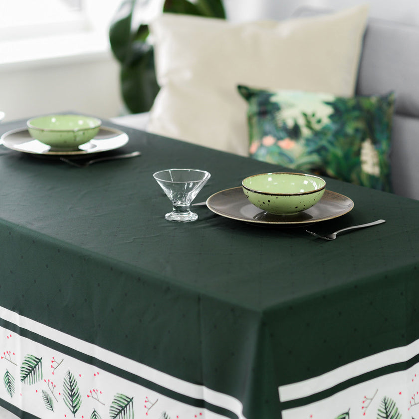 Staltiesė iš perdirbto audinio „Miškas