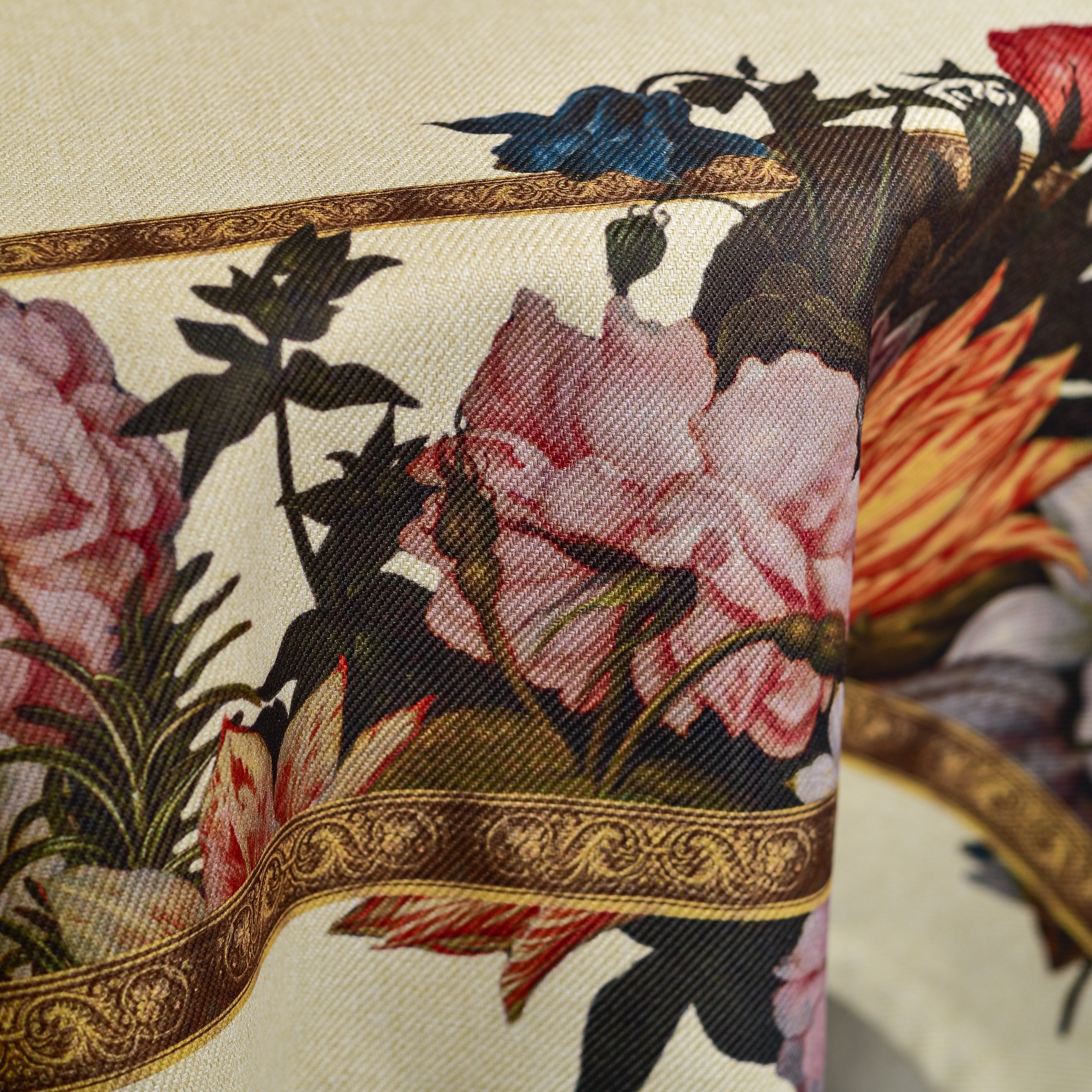 Staltiesė iš perdirbto audinio Ambrosius Bosschaert "Still-Life of Flowers"