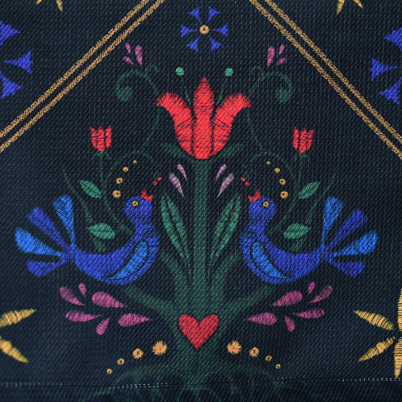 Tablecloth made of recycled fabric 
