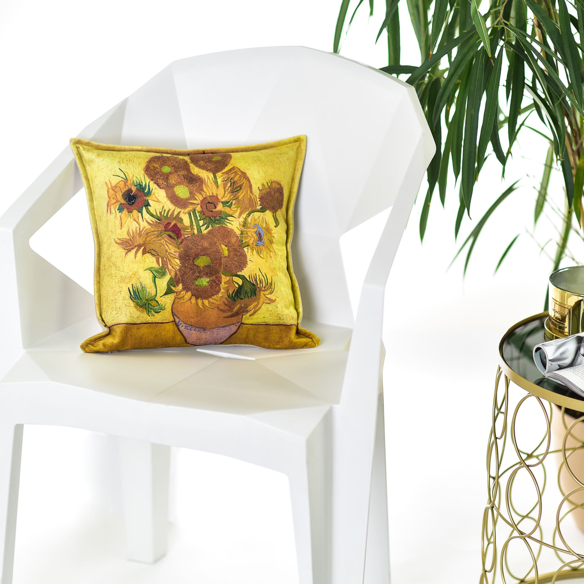 Decorative cushion Vincent van Gogh "Sunflowers"