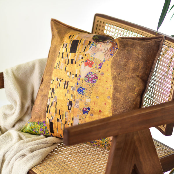 Decorative cushion Gustav Klimt "The Kiss"